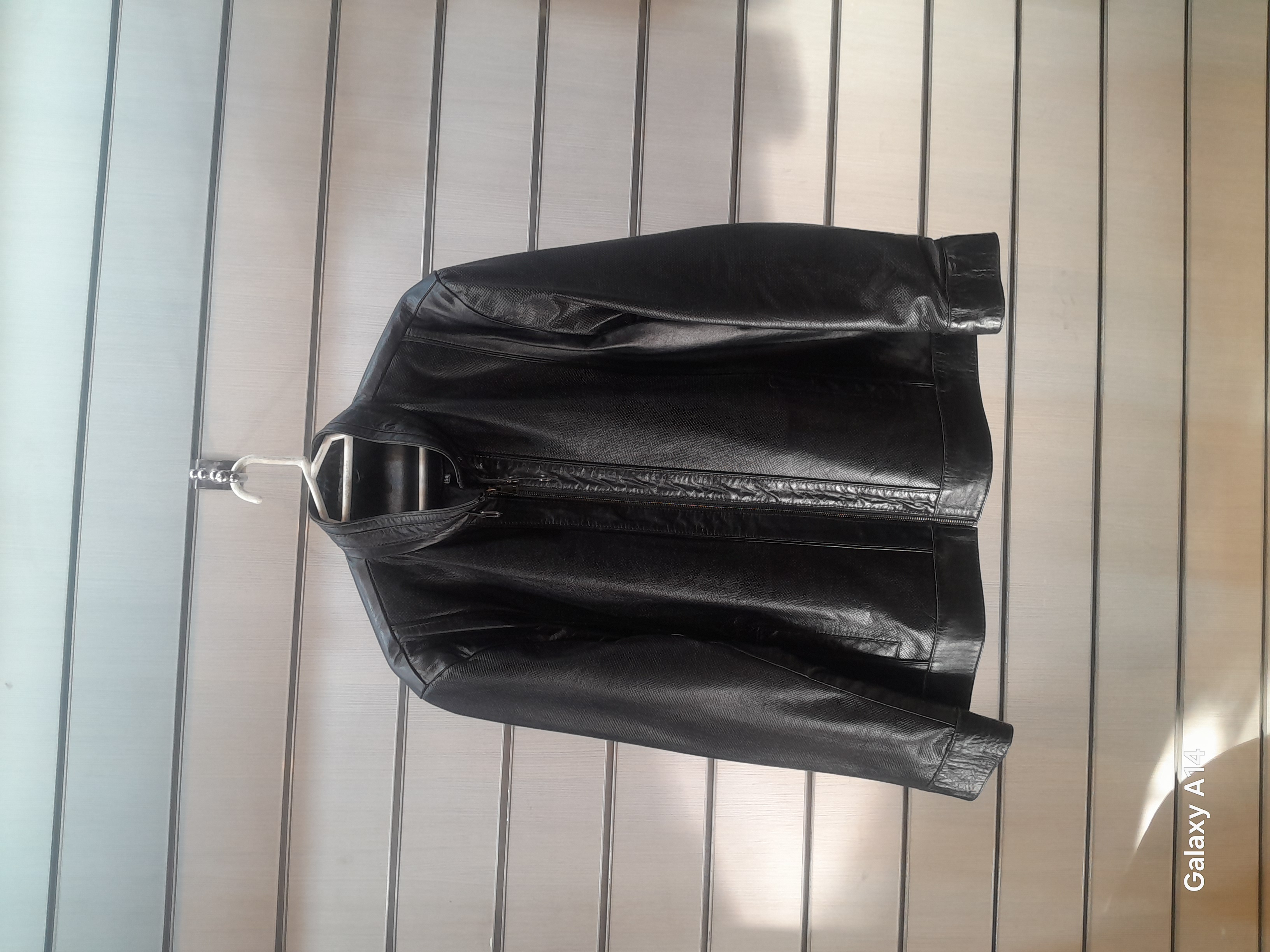 کاپشن مردانه چرم گوسفندی طبیعی برند leather SAJAD  بادوام وگرمابسیار بالا