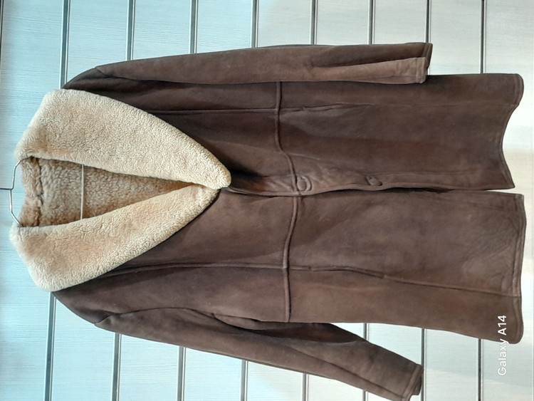 اورکت مردانه پوست بوفالو یقه پوست گوسفندمیرینوس اصلی برند leather SAJAD بادام بسیار بالا